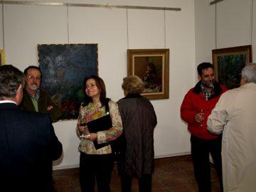 Rosa Elvira Caamaño presenta su obra en el Club de Campo de Ferrol.